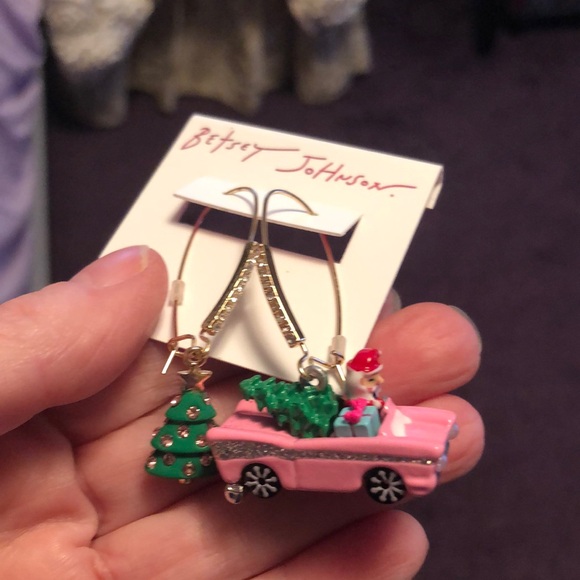 NWT Betsey Johnson Pink Santa Car Earrings Mix-Matched Rhinestones & Faux Pearl - Picture 5 of 17